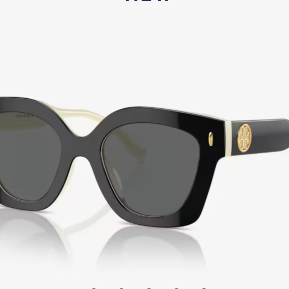 TORY BURCH MILLER PUSHED SQUARE
SUNGLASSES
Color Black/Ivory/Dark Grey